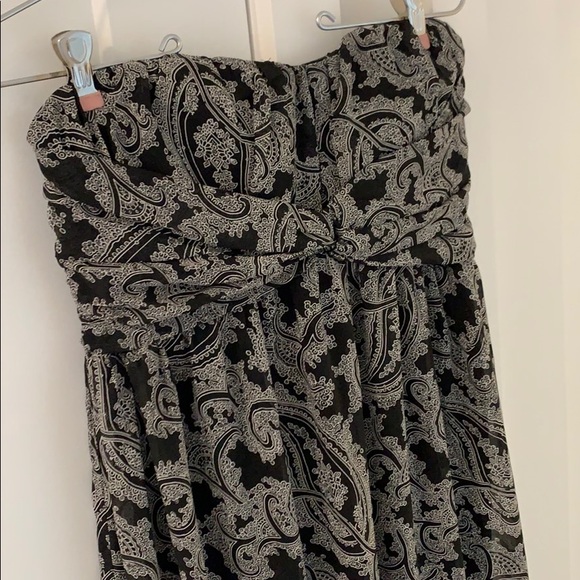 Jessica Simpson Maternity Strapless Maxi - Picture 3 of 5